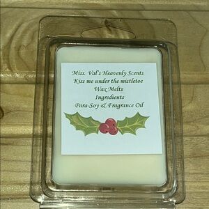 Kiss me under the mistletoe Miss.Val’s Heavenly Scent